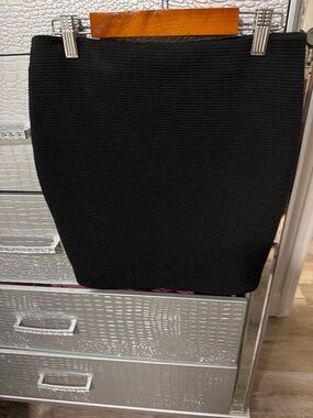 Sexy black skirt by H&M